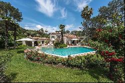 Mougins- Superb villa in a prestigious gated domain