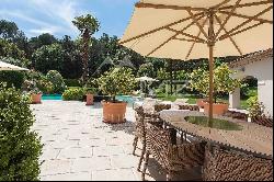 Mougins- Superb villa in a prestigious gated domain