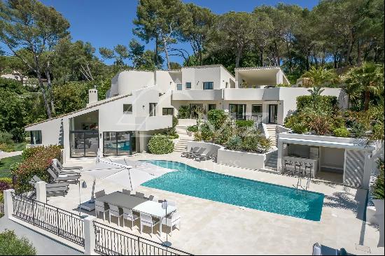 MOUGINS RESIDENTIAL AREA - VILLAGE AND HILLS VIEWS