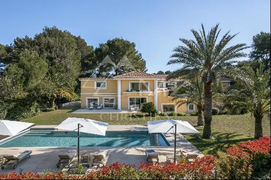 MOUGINS - MAGNIFICENT PROPERTY IN A CLOSED DOMAIN