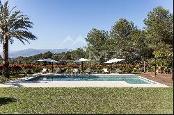 MOUGINS - MAGNIFICENT PROPERTY IN A CLOSED DOMAIN