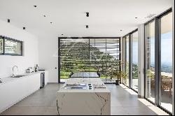 VENCE - Beautiful Brand-new Contemporary Sea View House