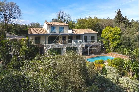 Valbonne - Walking distance from the old village - 6 bedrooms - Partial sea view