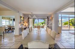 Close to Saint-Tropez - Exceptional property with sea view