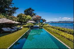 Close to Saint-Tropez - Waterfront property