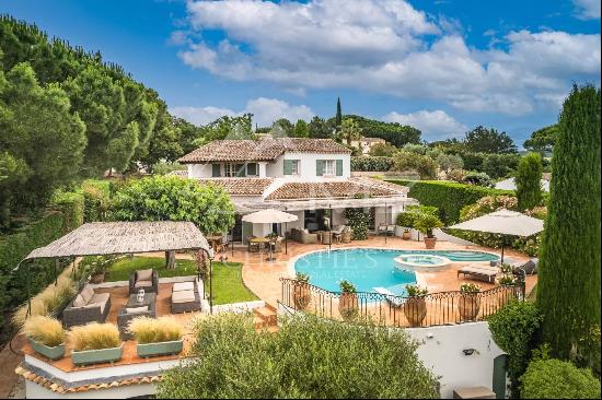 Close to Saint-Tropez - Provencal villa