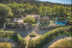 A rare Provencal house in the heart of the vineyards