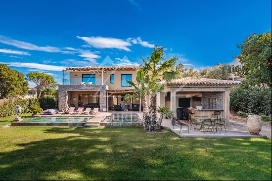 Saint-Tropez - Contemporary villa close to the center