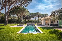 Magnificent new provencal/contemporary villa in Saint-Tropez