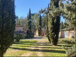 A VINEYARD ESTATE WITH TUSCAN CHARM