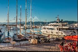 Apartment on the port of Saint-Tropez