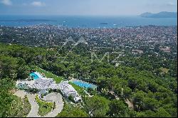 Cannes - Villa overlooking the bay of Cannes