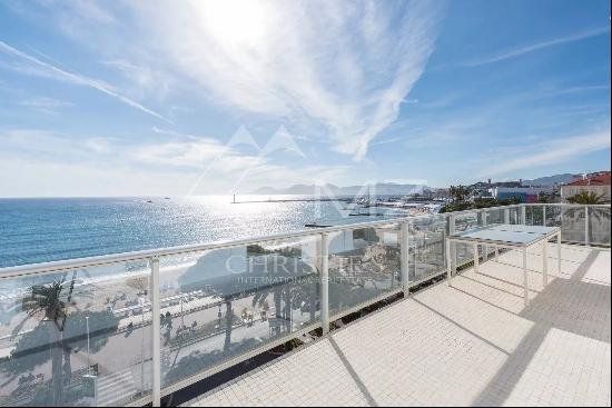 Cannes Croisette - 4 bedrooms penthouse