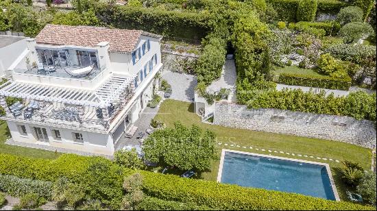 Cap d'Antibes - Sea view villa near the beach