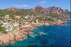 Close to Cannes - Waterfront villa