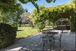 Gordes - Splendid Provencal farmhouse