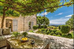 Close to Gordes - Exceptional property with panoramic view