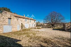 Gordes - Old 19th century farm to renovate