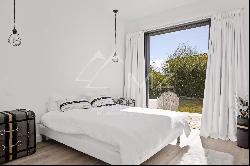 MOUGINS - NICE CONTEMPORARY VILLA IN GATED DOMAIN