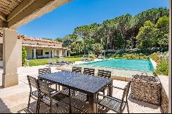 Saint-Tropez - Contemporary villa close to the beach