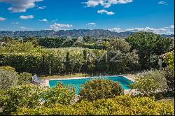 Provençal house with views in Saint-Rémy-de-Provence