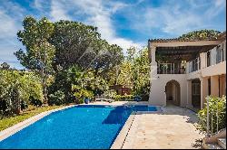 Sole agent - Villa in St-Tropez centre