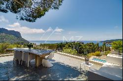 Exceptional property in Cassis