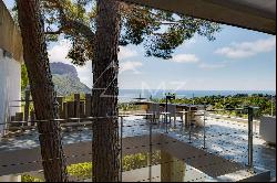 Exceptional property in Cassis