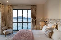 Close to Saint-Tropez - Waterfront new villa