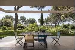 Near Cannes - Superb single-storey property with sea view