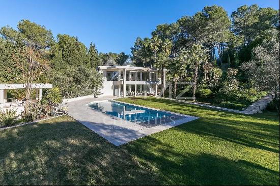 Mougins - Remarkable contemporary villa