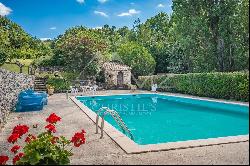 Charming 1920s house with superb views in the Luberon