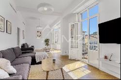 CANNES CENTRE - VIEUX-PORT. BEAUTIFUL 5-ROOM BOURGEOIS FLAT