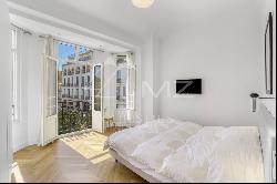 CANNES CENTRE - VIEUX-PORT. BEAUTIFUL 5-ROOM BOURGEOIS FLAT