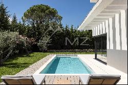 New contemporary villa in Mougins