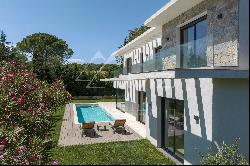 New contemporary villa in Mougins