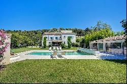 Sole agent, Saint Victoret Provençal house with swimming pool