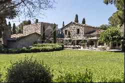 Close to Cannes -  6 bedrooms Villa in a park