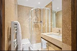 CANNES CENTER - CARLTON. ELEGANT 3-ROOM APARTMENT