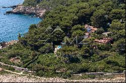 Cap d'Antibes - Unique 9 bedrooms property