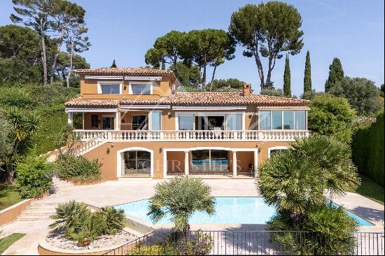 Close to Cannes - Vallauris - Dominant position