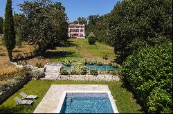 Aix en Provence- Renovated 18th century Provençal Bastide