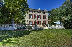 Aix en Provence- Renovated 18th century Provençal Bastide