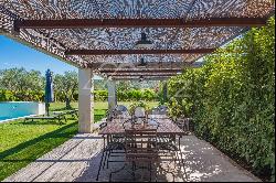 Ménerbes - Provencal farmhouse with swimming pools