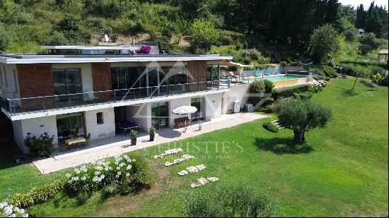 Close to Saint-Paul-de-Vence - Superb property with panoramic view