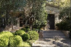 Mougins - Superb stone farmhouse