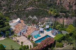 Theoule-sur-Mer - Villa neo-provencal style