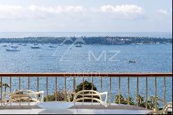 SOLE AGENT: Superb contemporary apartment with sea view