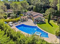 Mougins - Superb family property in a secured estate