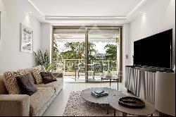 Cannes Croisette - Mondrian - 2 bedrooms flat with sea view